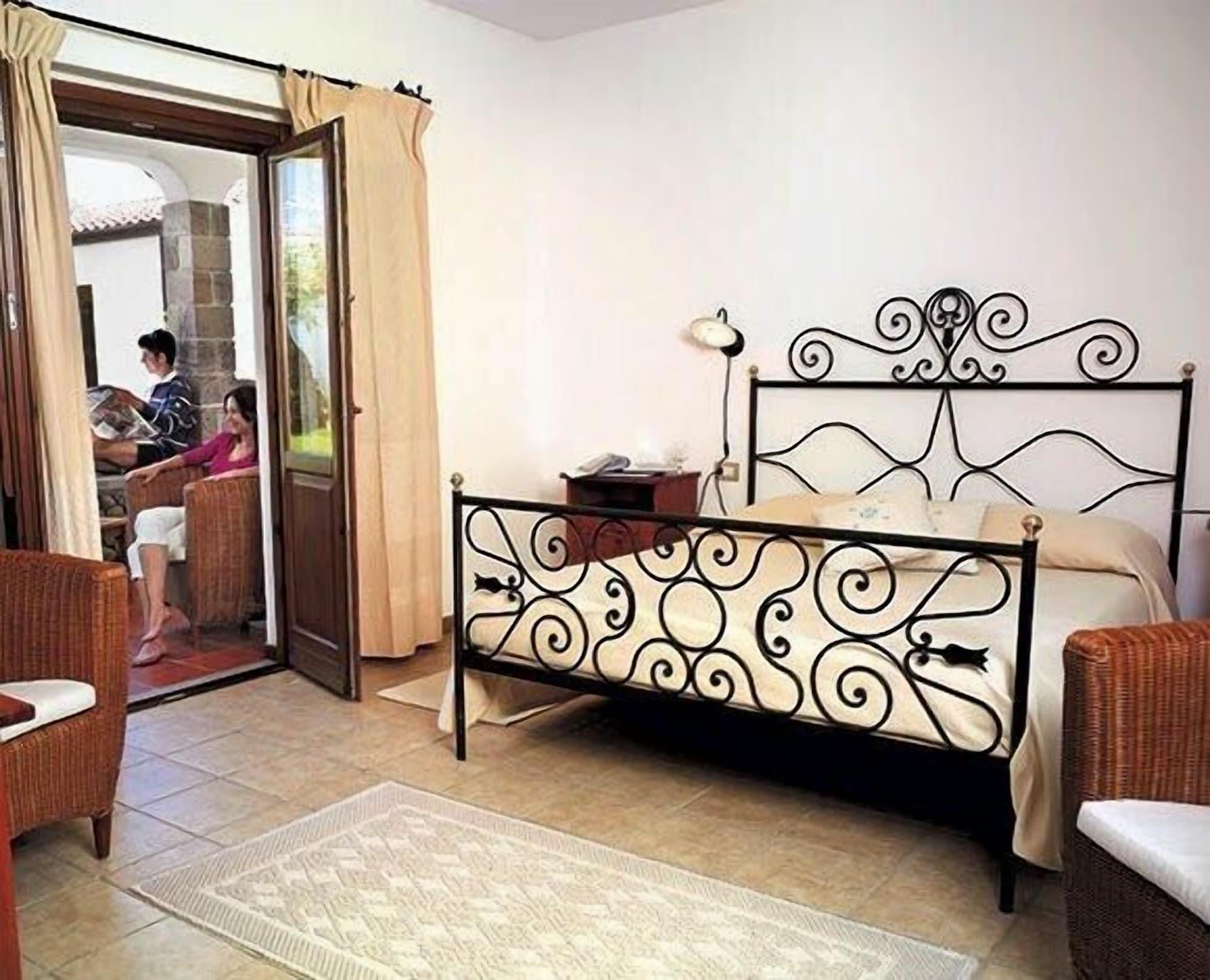 Hotel Su Baione Abbasanta المظهر الخارجي الصورة