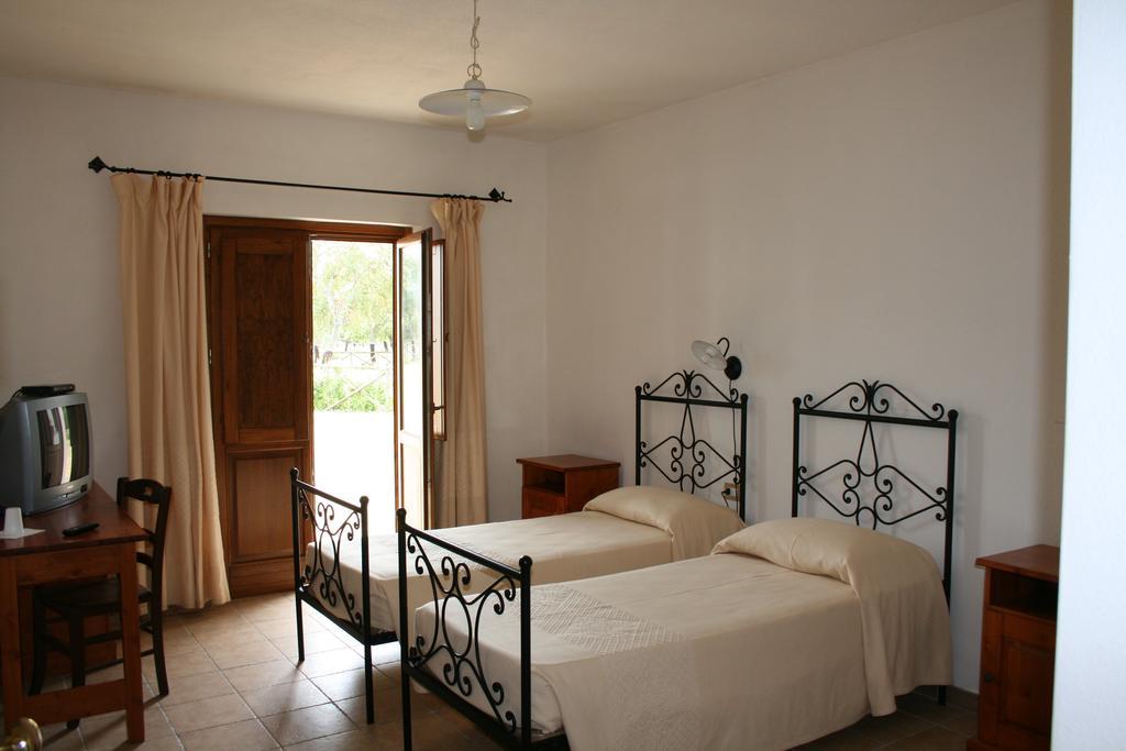 Hotel Su Baione Abbasanta المظهر الخارجي الصورة