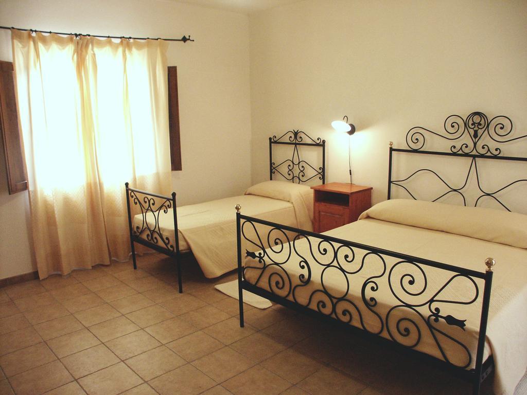Hotel Su Baione Abbasanta المظهر الخارجي الصورة