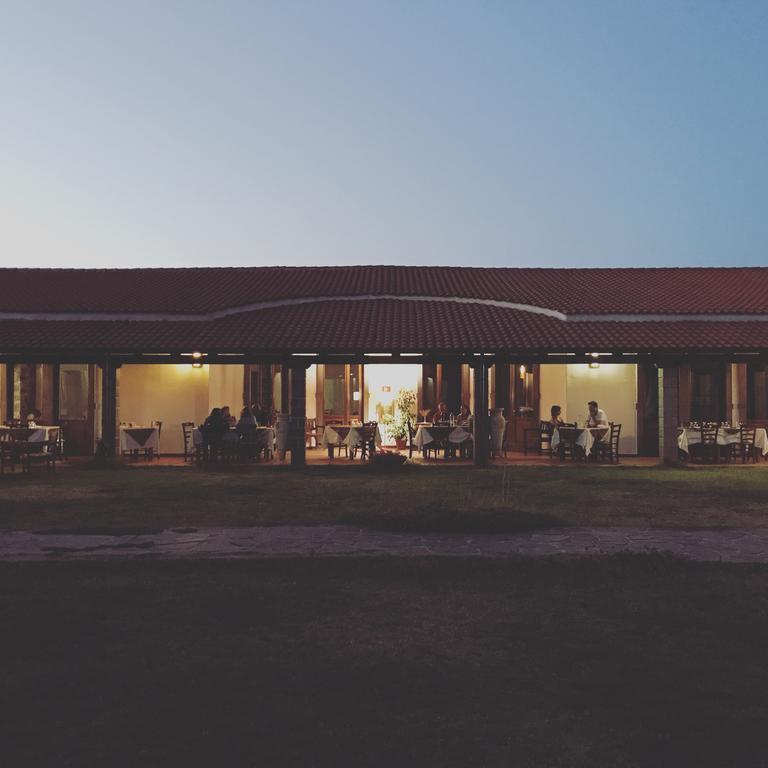 Hotel Su Baione Abbasanta المظهر الخارجي الصورة